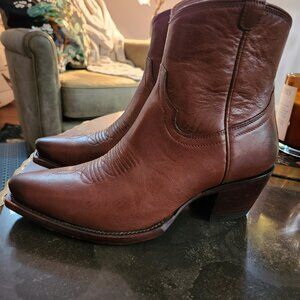 Tecovas The Daisy boot sz 7 (fits 7.5)